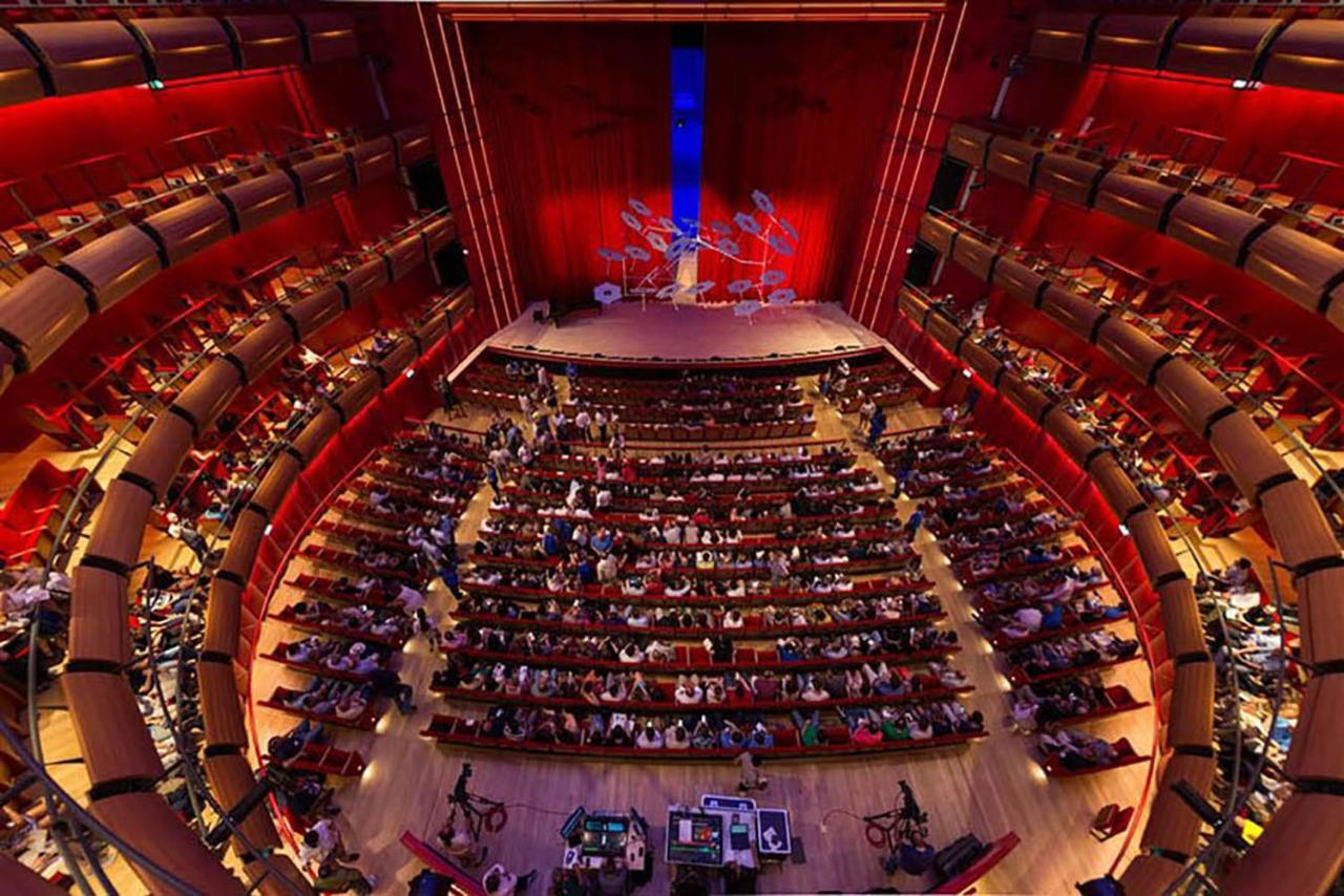 Xenophon Suite At National Opera Snfcc Park Athens Exterior photo